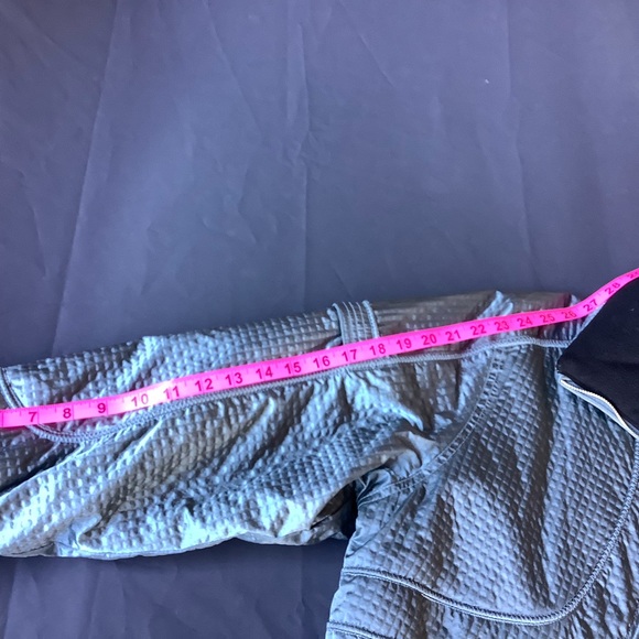 EUC Nils belted ski jacket. Size 8 - Picture 7 of 8